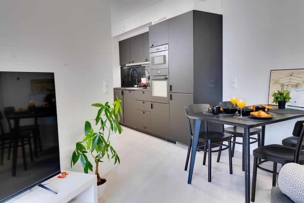 Best Location In Tampere! Modern City Apartment, 2Rooms, Kitchen And Balcony Ngoại thất bức ảnh